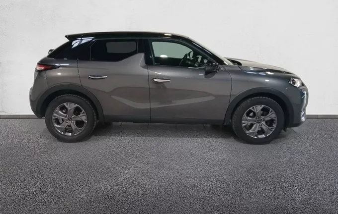 DS DS3 Crossback PureTech 100 BVM6 Montmartre extérieur côté droit 945744