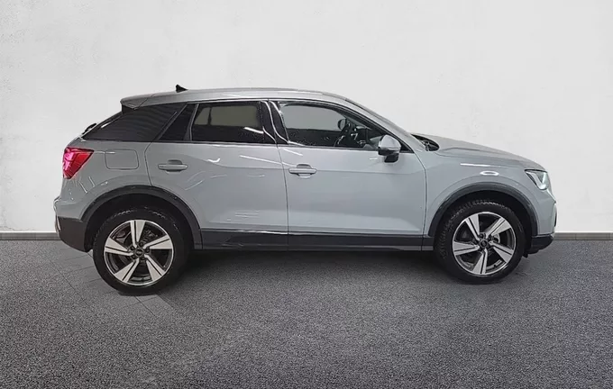 AUDI Q2 35 TFSI 150 S tronic 7 Design extérieur côté droit 2127955