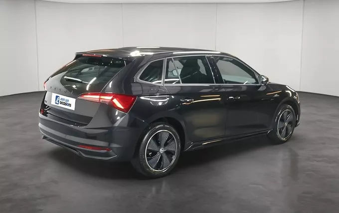 SKODA SCALA 1.5 TSI Evo 2 150 ch DSG7 ACT Monte Carlo extérieur trois quart arrière droit 2132965