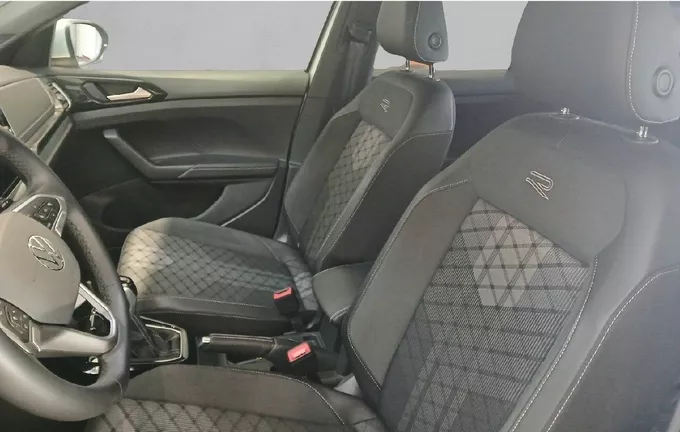 VOLKSWAGEN T-CROSS 1.0 TSI 116 Start/Stop DSG7 R-Line Edition extérieur trois quart arrière droit 2126275