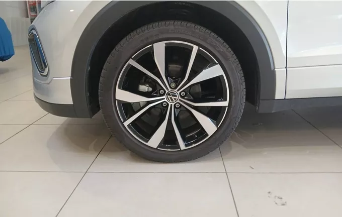 VOLKSWAGEN T-CROSS 1.0 TSI 116 Start/Stop DSG7 R-Line Edition photo 12 2126275