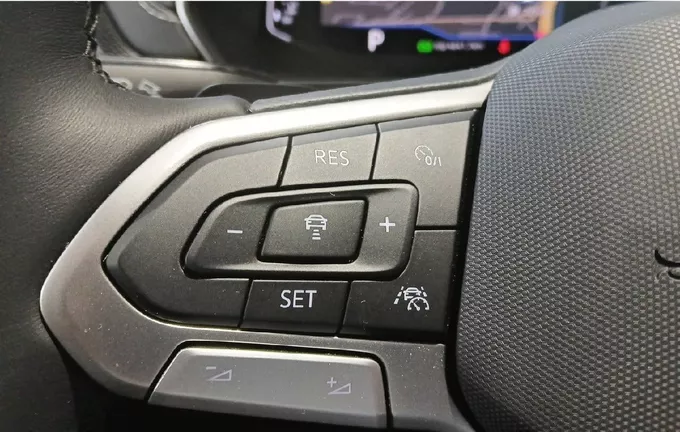 VOLKSWAGEN T-CROSS 1.0 TSI 116 Start/Stop DSG7 R-Line Edition photo 20 2126275
