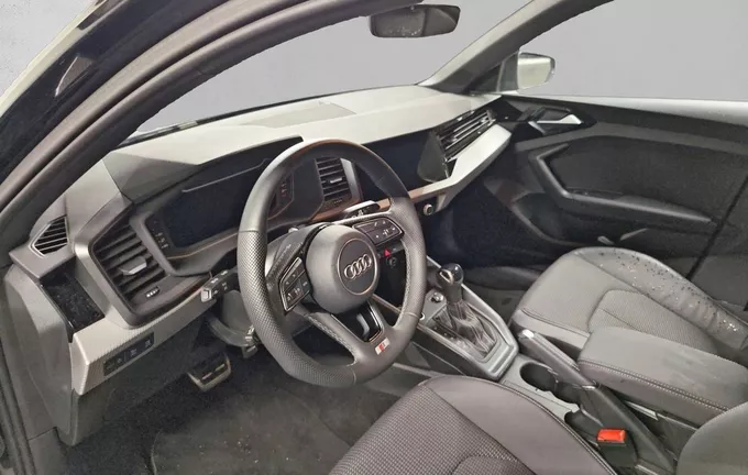 AUDI A1 Sportback 30 TFSI 116 ch S tronic 7 S Line photo 11 2130381