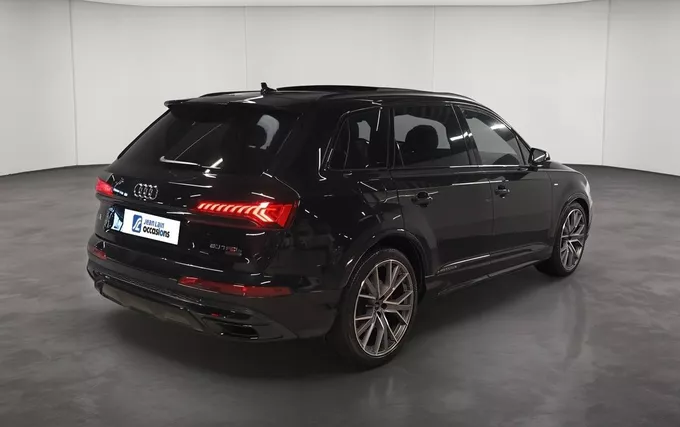 AUDI Q7 60 TFSI e 462 Tiptronic 8 Quattro Competition extérieur trois quart arrière droit 2114557