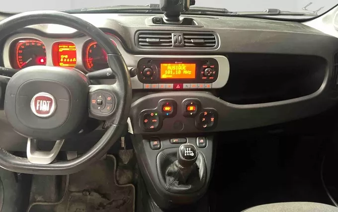 FIAT PANDA 0.9 85 ch TwinAir S&S 4x4 Cross photo 20 2132292