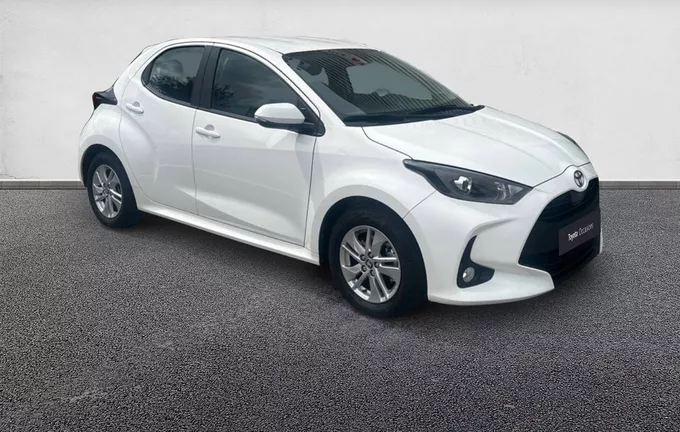 TOYOTA YARIS Hybride 116h Dynamic Business extérieur trois quart avant droit 1103759