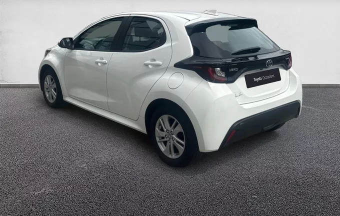 TOYOTA YARIS Hybride 116h Dynamic Business extérieur trois quart arrière gauche 1103759