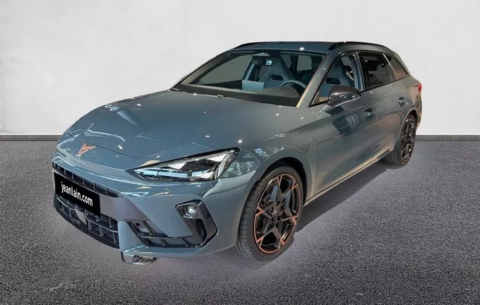 CUPRA LEON Sportstourer eHybrid 272 ch DSG6 VZ extérieur trois quart avant gauche 3674