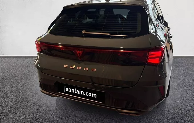 CUPRA LEON Sportstourer eHybrid 272 ch DSG6 VZ extérieur arrière 3674