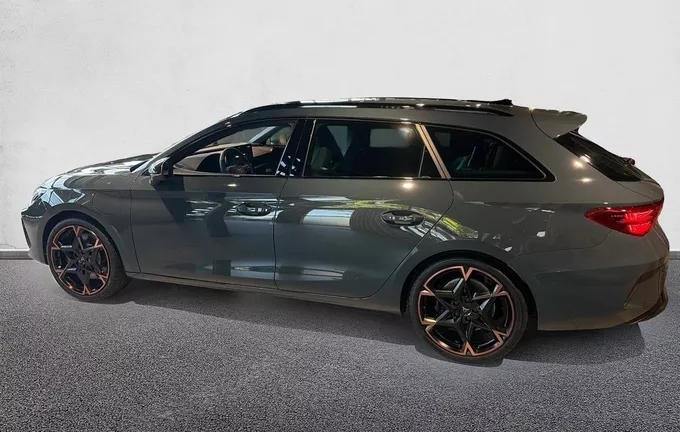 CUPRA LEON Sportstourer eHybrid 272 ch DSG6 VZ extérieur côté gauche 3674