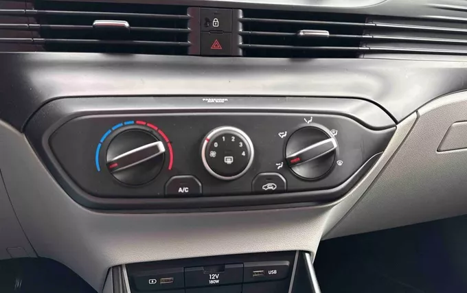 HYUNDAI I20 1.0 T-GDi 100 DCT-7 Hybrid 48V Intuitive photo 16 14105