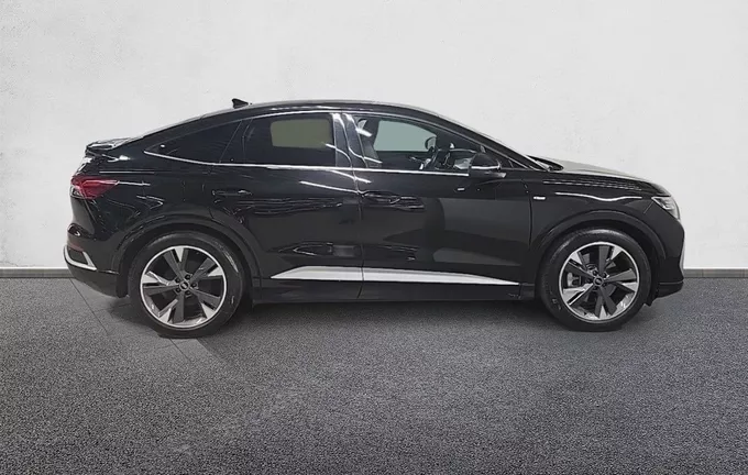 AUDI Q4 E-TRON Sportback 40 204 ch 82 kW S line extérieur côté droit 2127754