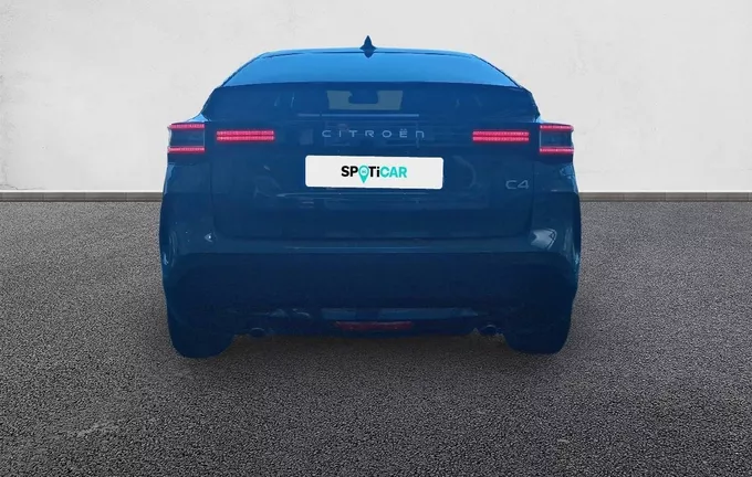 CITROEN C4 PureTech 130 EAT8 Max extérieur trois quart arrière droit 946080