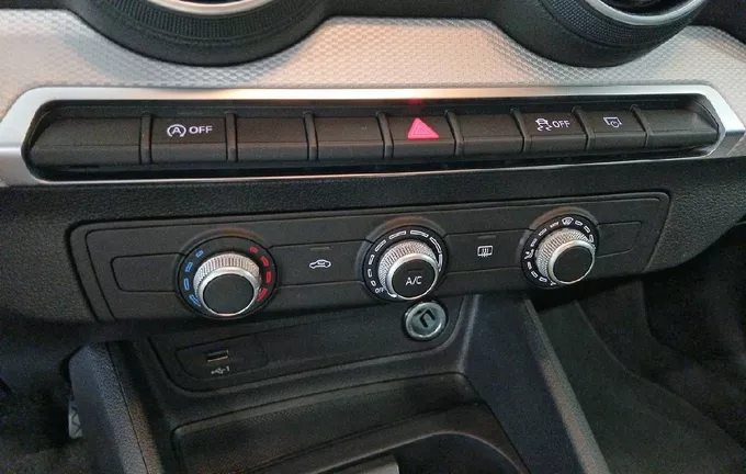 AUDI Q2 30 TFSI 110 BVM6 photo 14 2131425