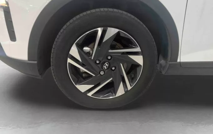 HYUNDAI BAYON 1.0 T-GDi 100 DCT-7 Hybrid 48V Intuitive photo 9 14043