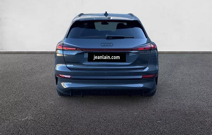 AUDI Q4 E-TRON Performance S line extérieur arrière 9614