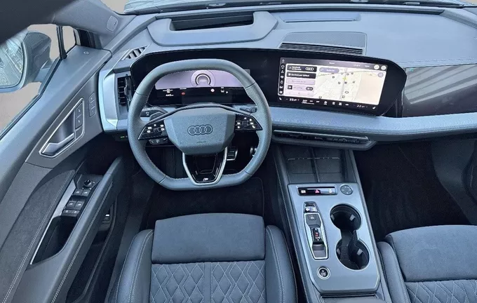 AUDI Q4 E-TRON Performance S line photo 11 9614