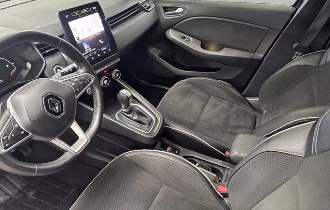 RENAULT CLIO TCe 130 EDC FAP Intens photo 11 213257