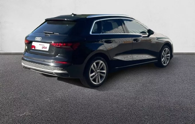 AUDI A3 Sportback TFSI Mild Hybrid 116 S tronic 7 Business Executive extérieur trois quart arrière droit 2129780