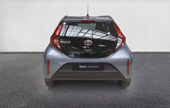 TOYOTA AYGO X 1.0 VVT-i 72 Dynamic extérieur arrière 1103652