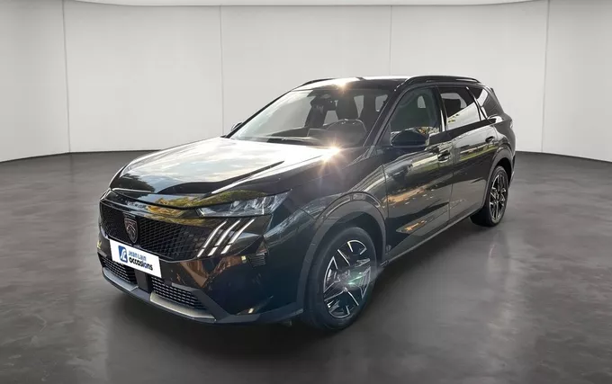 PEUGEOT 5008 Hybrid 136 e-DCS6 Allure extérieur trois quart avant gauche 945816