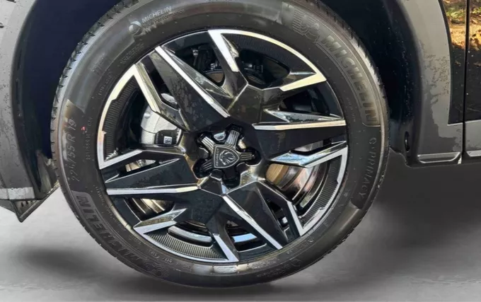 PEUGEOT 5008 Hybrid 136 e-DCS6 Allure photo 9 945816