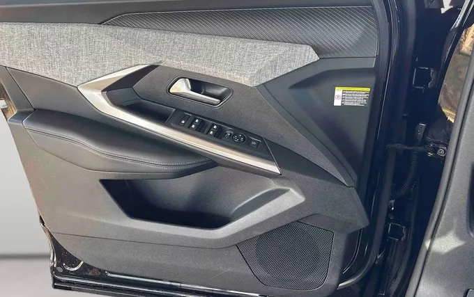 PEUGEOT 5008 Hybrid 136 e-DCS6 Allure photo 20 945816
