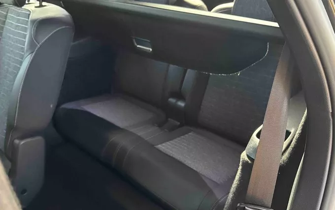 PEUGEOT 5008 Hybrid 136 e-DCS6 Allure photo 22 945816