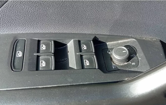 VOLKSWAGEN T-CROSS 1.0 TSI 110 Start/Stop DSG7 R-Line photo 20 560911