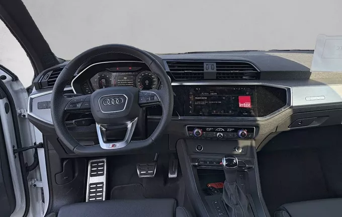 AUDI Q3 35 TFSI 150 ch S tronic 7 S line plus photo 18 2123894