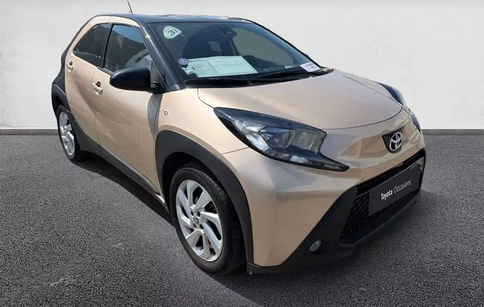 TOYOTA AYGO X 1.0 VVT-i 72 Design extérieur trois quart avant droit 1103278