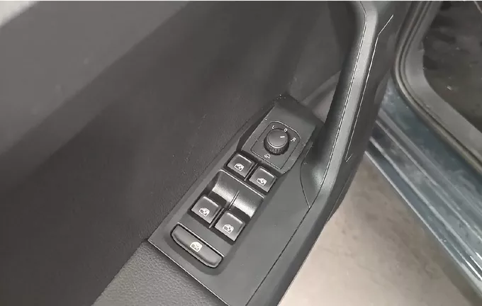 SEAT IBIZA 1.0 TSI 95 ch S/S BVM5 Copa photo 20 2129738