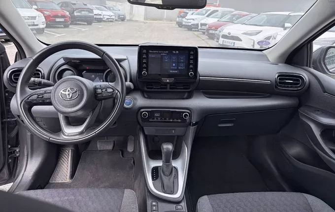 TOYOTA YARIS Hybride 116h Design photo 18 1103639