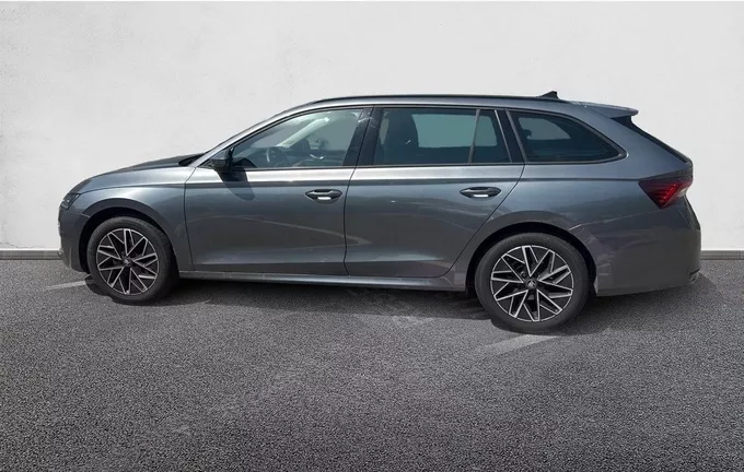 SKODA OCTAVIA Combi 1.5 TSI Hybrid 150 ch ACT DSG7 Selection extérieur trois quart arrière gauche 2130941