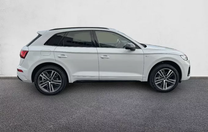 AUDI Q5 55 TFSIe 367 S tronic 7 Quattro S line extérieur côté droit 2125946