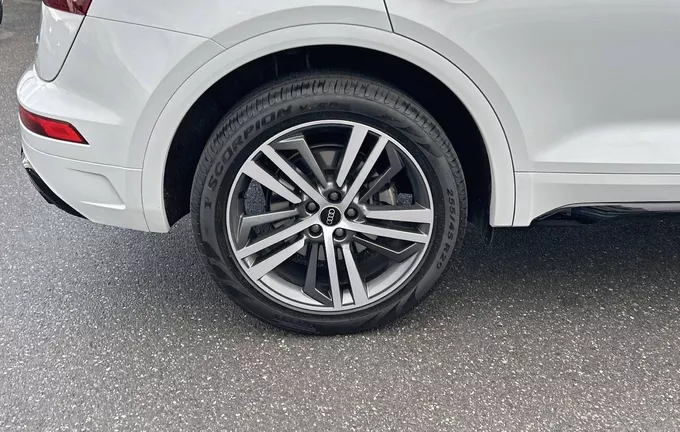 AUDI Q5 55 TFSIe 367 S tronic 7 Quattro S line photo 9 2125946