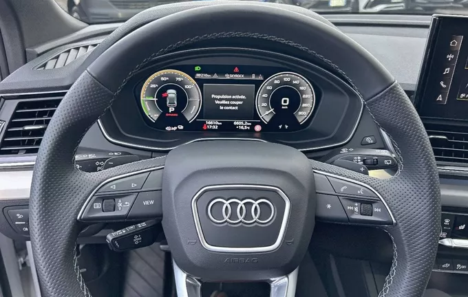 AUDI Q5 55 TFSIe 367 S tronic 7 Quattro S line photo 12 2125946