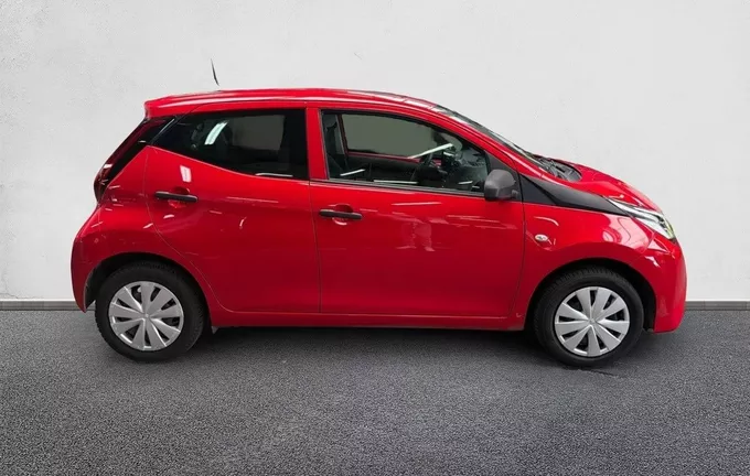 TOYOTA AYGO 1.0 VVT-i x extérieur côté droit 213282