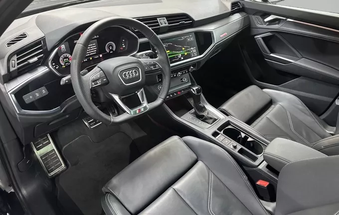 AUDI Q3 35 TFSI 150 ch S tronic 7 S line plus photo 11 2128085