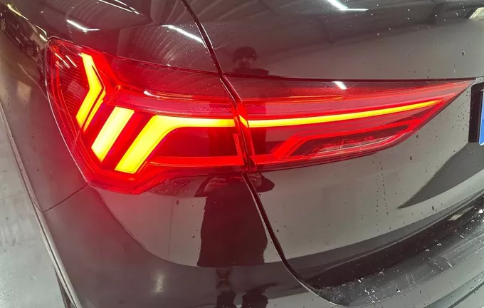 AUDI Q3 35 TFSI 150 ch S tronic 7 S line plus photo 22 2128085