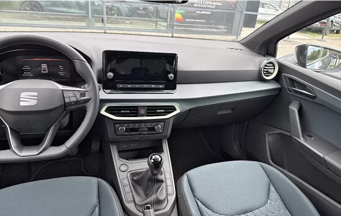 SEAT IBIZA 1.0 TSI 95 ch S/S BVM5 Copa photo 15 1445
