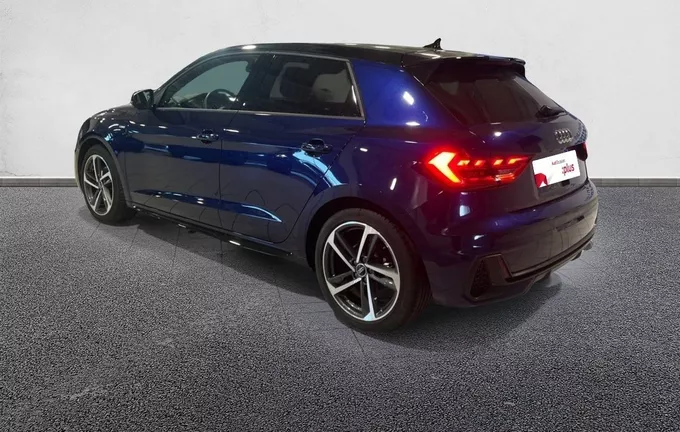 AUDI A1 Sportback 30 TFSI 116 ch S tronic 7 S Line Plus extérieur trois quart arrière gauche 2129532