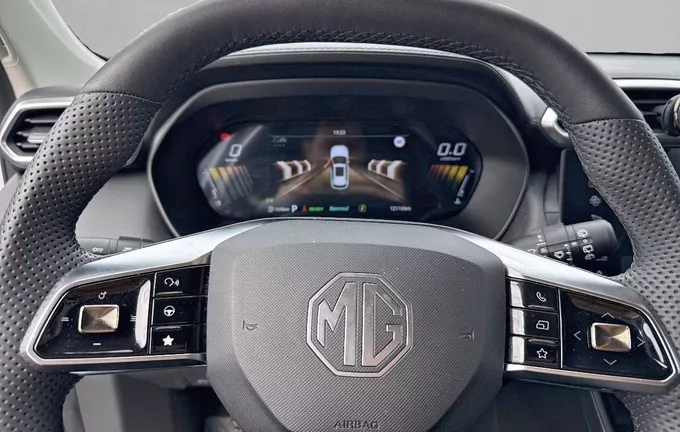 MG ZS 1.5 L Hybrid+ 197 ch Luxury photo 12 601066