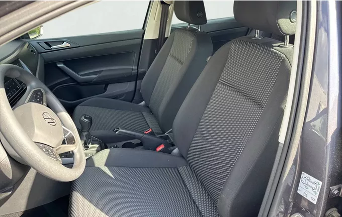 VOLKSWAGEN POLO 1.0 TSI 95 S&S BVM5 extérieur trois quart arrière droit 2126419