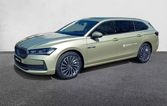 SKODA SUPERB Combi 1.5 TSI mHEV 150 ch ACT DSG7 Laurin & Klement extérieur trois quart avant gauche 9560