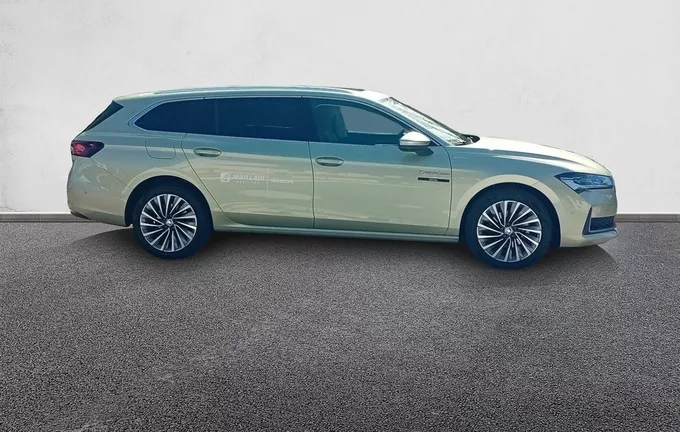 SKODA SUPERB Combi 1.5 TSI mHEV 150 ch ACT DSG7 Laurin & Klement extérieur côté droit 9560