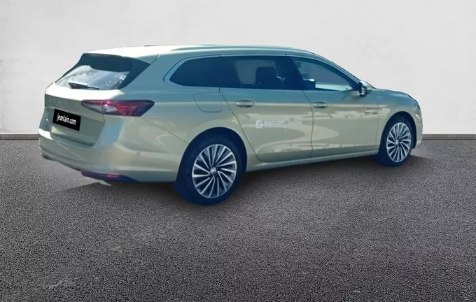 SKODA SUPERB Combi 1.5 TSI mHEV 150 ch ACT DSG7 Laurin & Klement extérieur trois quart arrière droit 9560