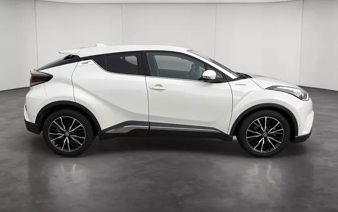 TOYOTA C-HR HYBRIDE 122h Distinctive extérieur côté droit 1104032