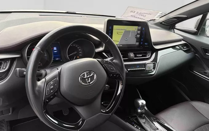 TOYOTA C-HR HYBRIDE 122h Distinctive photo 15 1104032