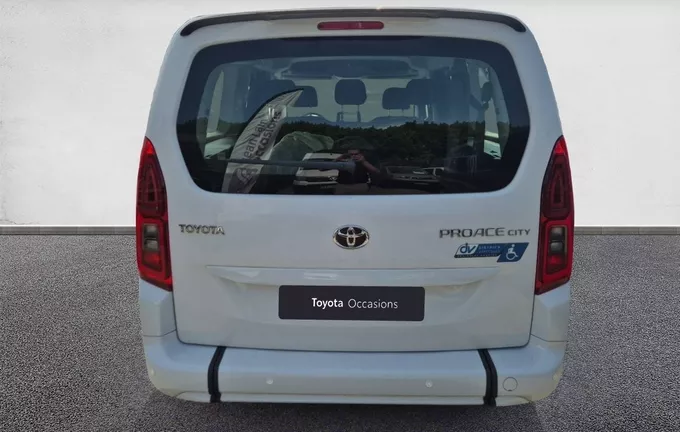 TOYOTA PROACE CITY VERSO MC23 Proace City Verso TPMR Long 1.2L 110 VVT-i BVM6 Dynamic extérieur arrière 1103618